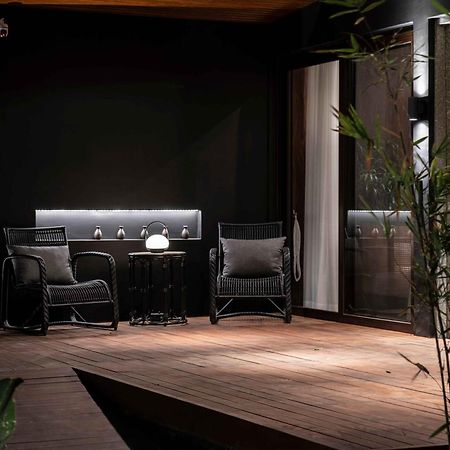 Ananda Cabin - Ezra Viniti Resort タガイタイ エクステリア 写真